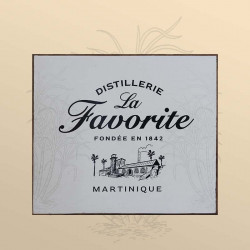 Petite plaques en bois avec le Logo la Distillerie La Favorite